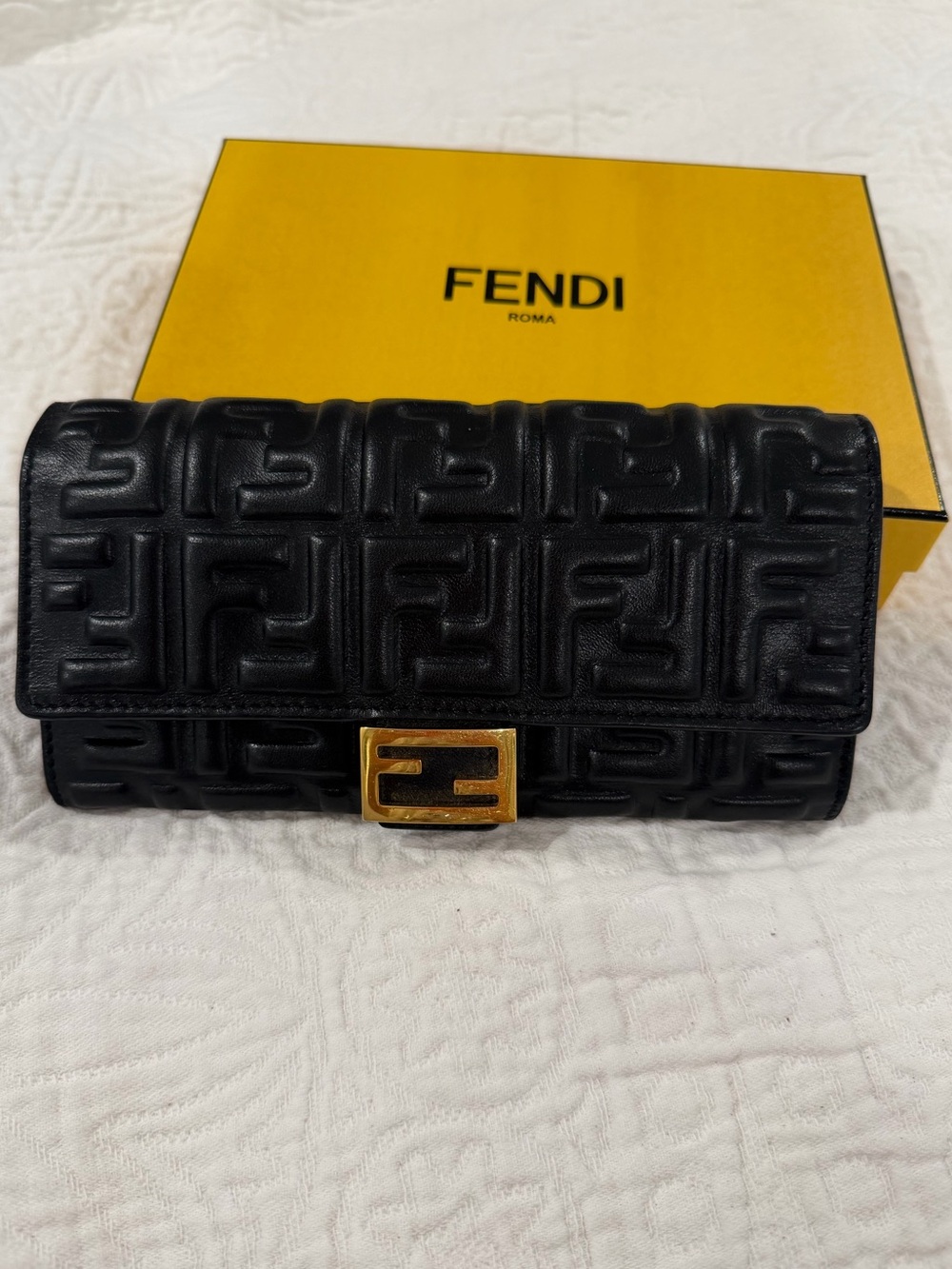 Fendi Baguette Continental Wallet - Picture 2 of 12